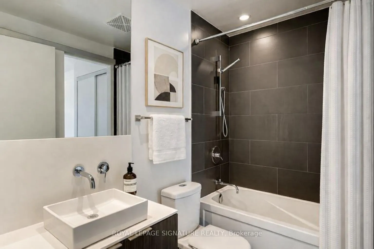 Photo 8 of Unit 2502, 159 Dundas Street E, Toronto, Church-Yonge Corridor — HOMEH