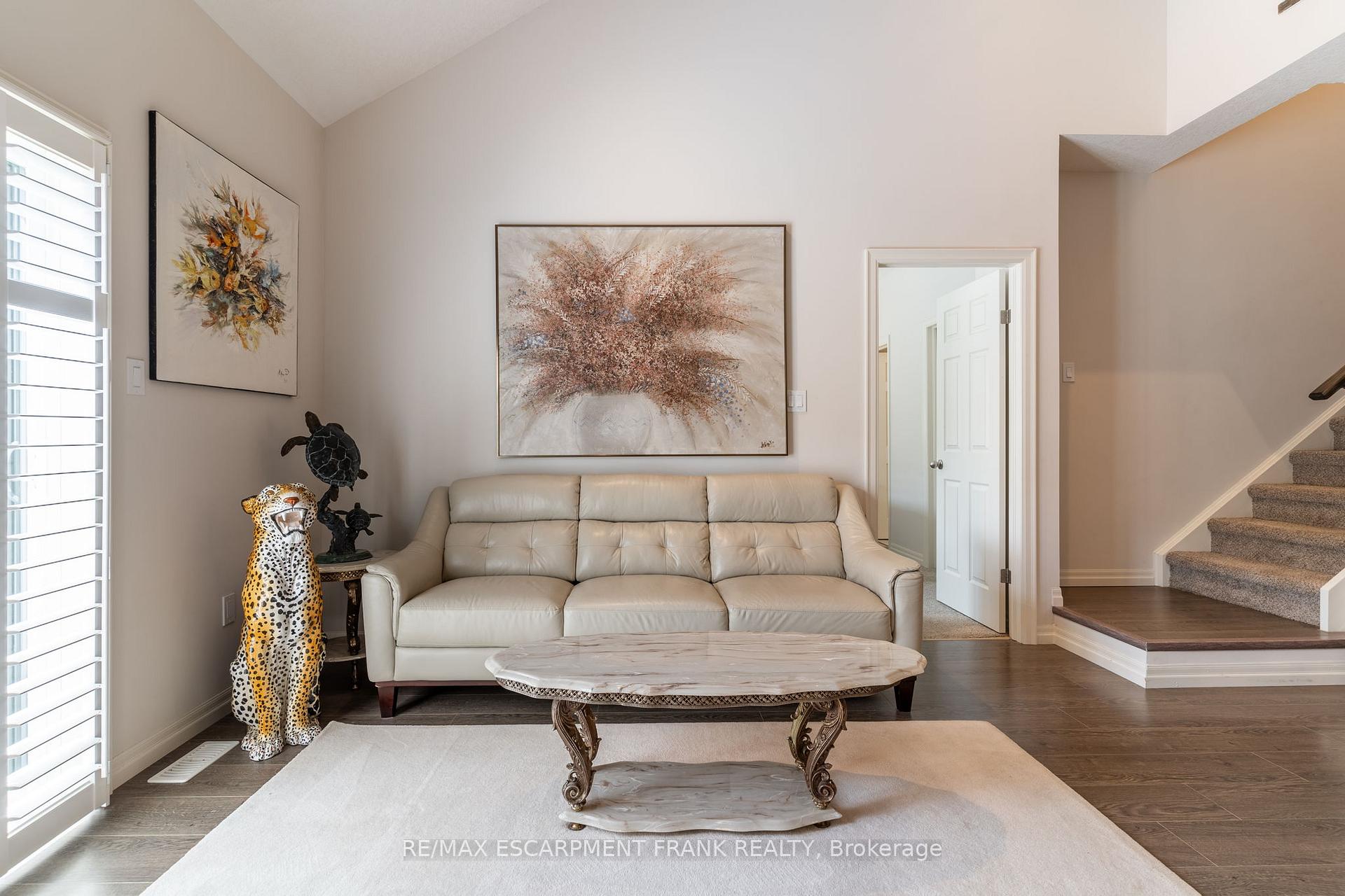 Photo 12 of 18 Tamarack Way, Norfolk, Simcoe — HOMEH