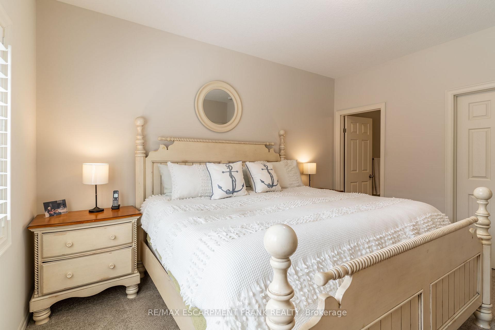 Photo 17 of 18 Tamarack Way, Norfolk, Simcoe — HOMEH