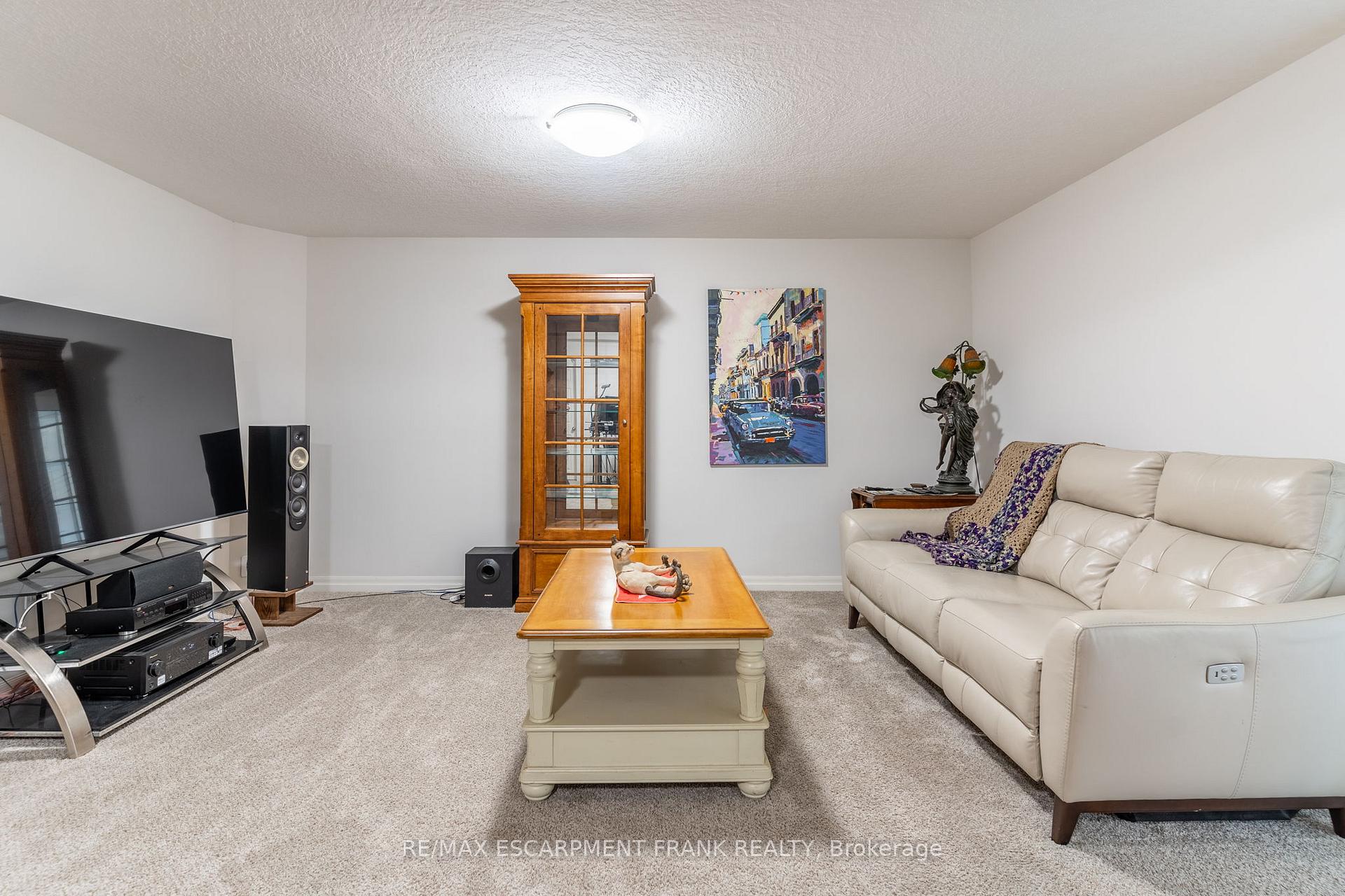 Photo 40 of 18 Tamarack Way, Norfolk, Simcoe — HOMEH