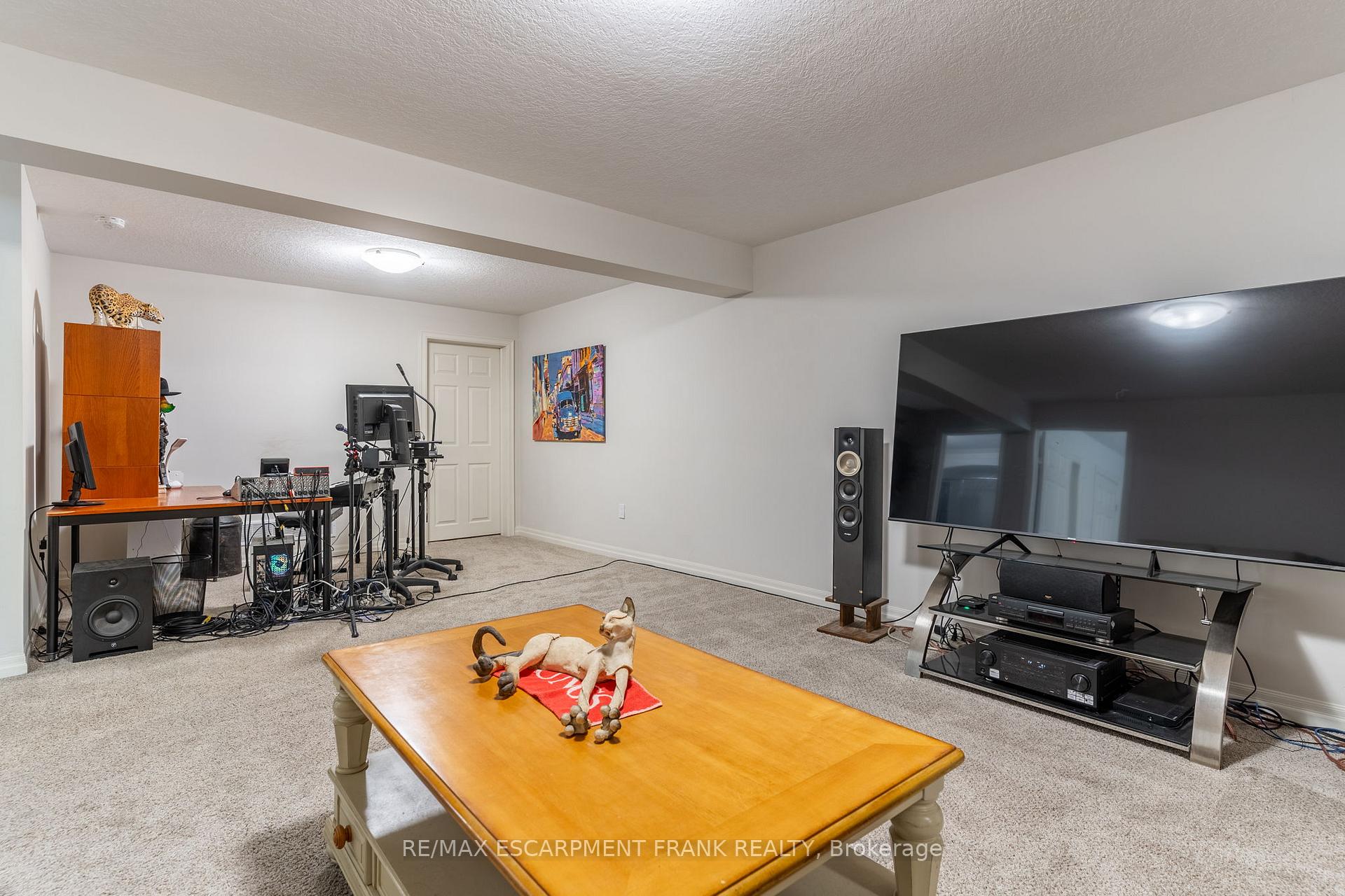 Photo 44 of 18 Tamarack Way, Norfolk, Simcoe — HOMEH