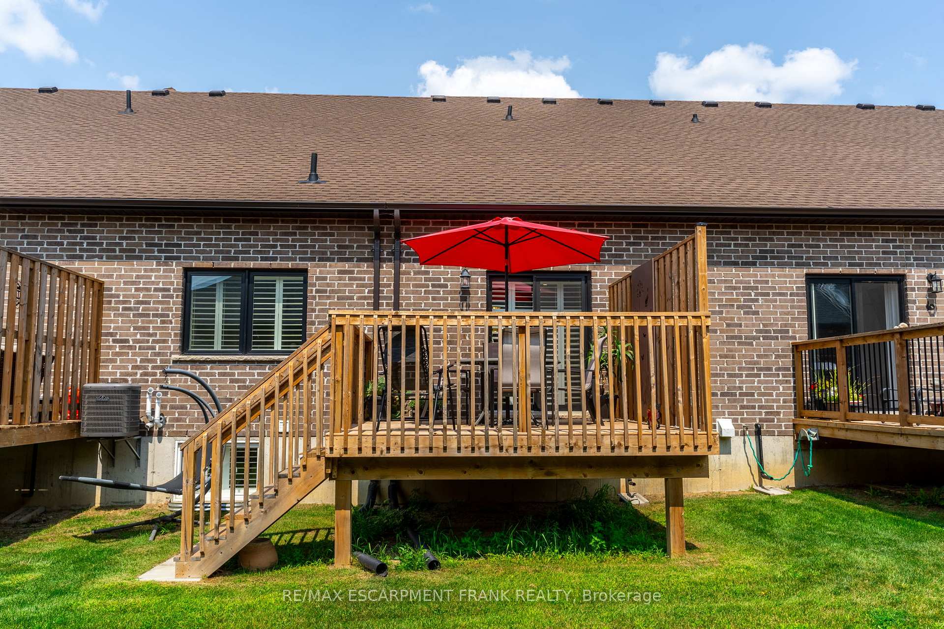 Photo 49 of 18 Tamarack Way, Norfolk, Simcoe — HOMEH