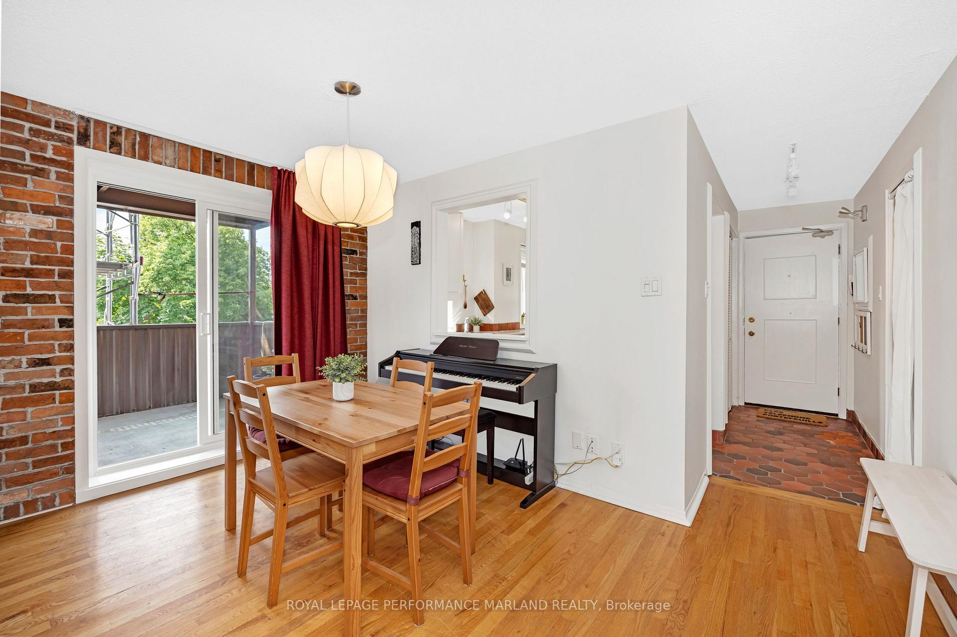 Photo 7 of Unit 8, 244 Charlotte Street, Ottawa, Sandy Hill — HOMEH