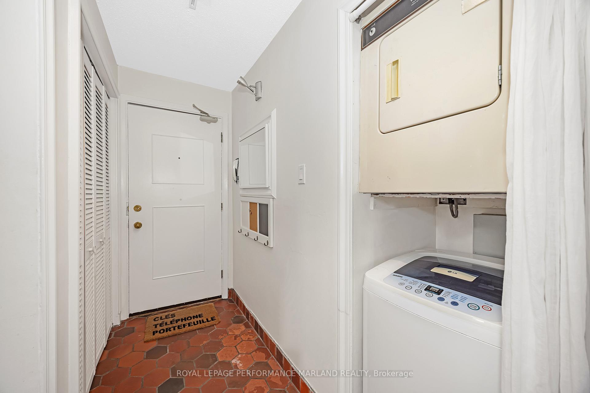 Photo 16 of Unit 8, 244 Charlotte Street, Ottawa, Sandy Hill — HOMEH
