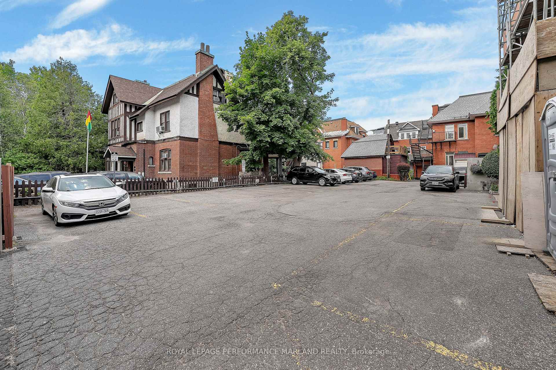 Photo 18 of Unit 8, 244 Charlotte Street, Ottawa, Sandy Hill — HOMEH