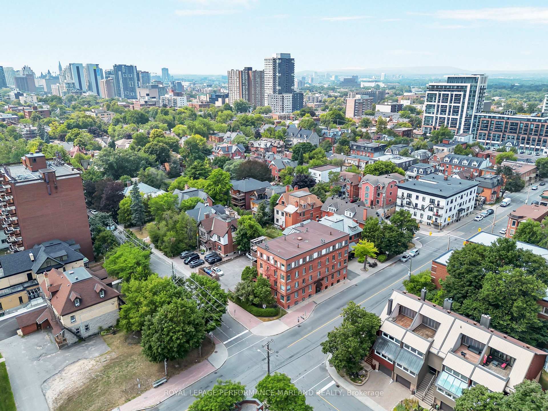 Photo 20 of Unit 8, 244 Charlotte Street, Ottawa, Sandy Hill — HOMEH
