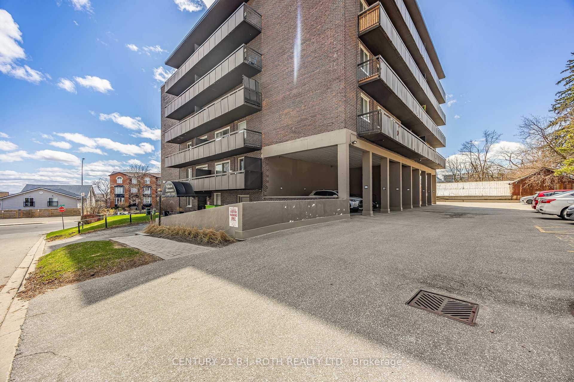 Front of Unit 32, 2 Albert Street