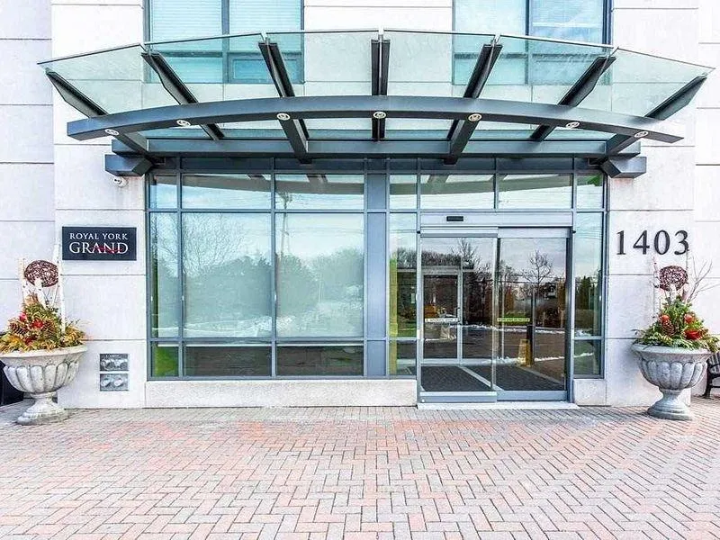 Photo 3 of Unit 901, 1403 Royal York Road, Etobicoke, Humber Heights — HOMEH