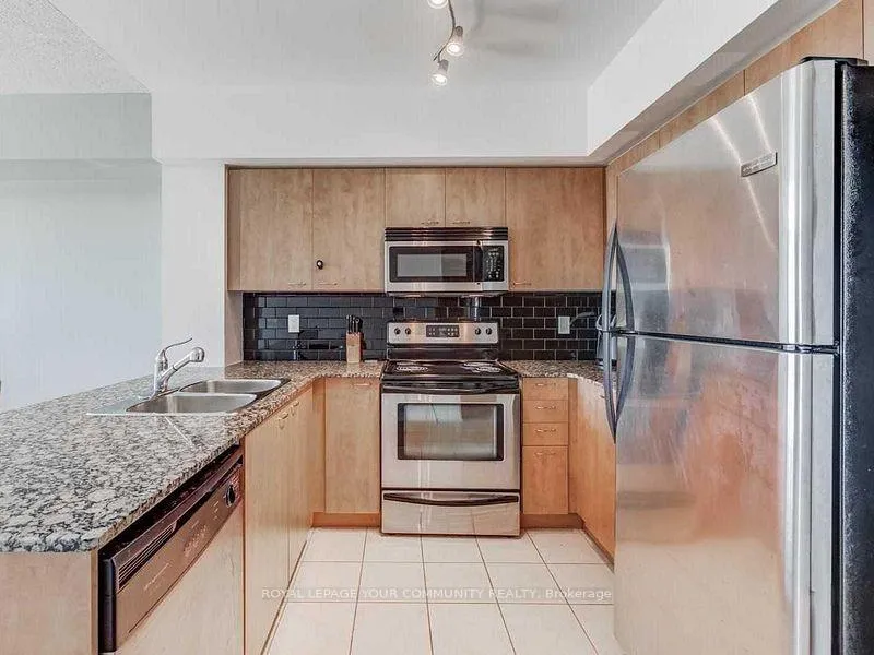 Photo 6 of Unit 901, 1403 Royal York Road, Etobicoke, Humber Heights — HOMEH