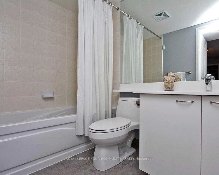 Photo 9 of Unit 901, 1403 Royal York Road, Etobicoke, Humber Heights — HOMEH