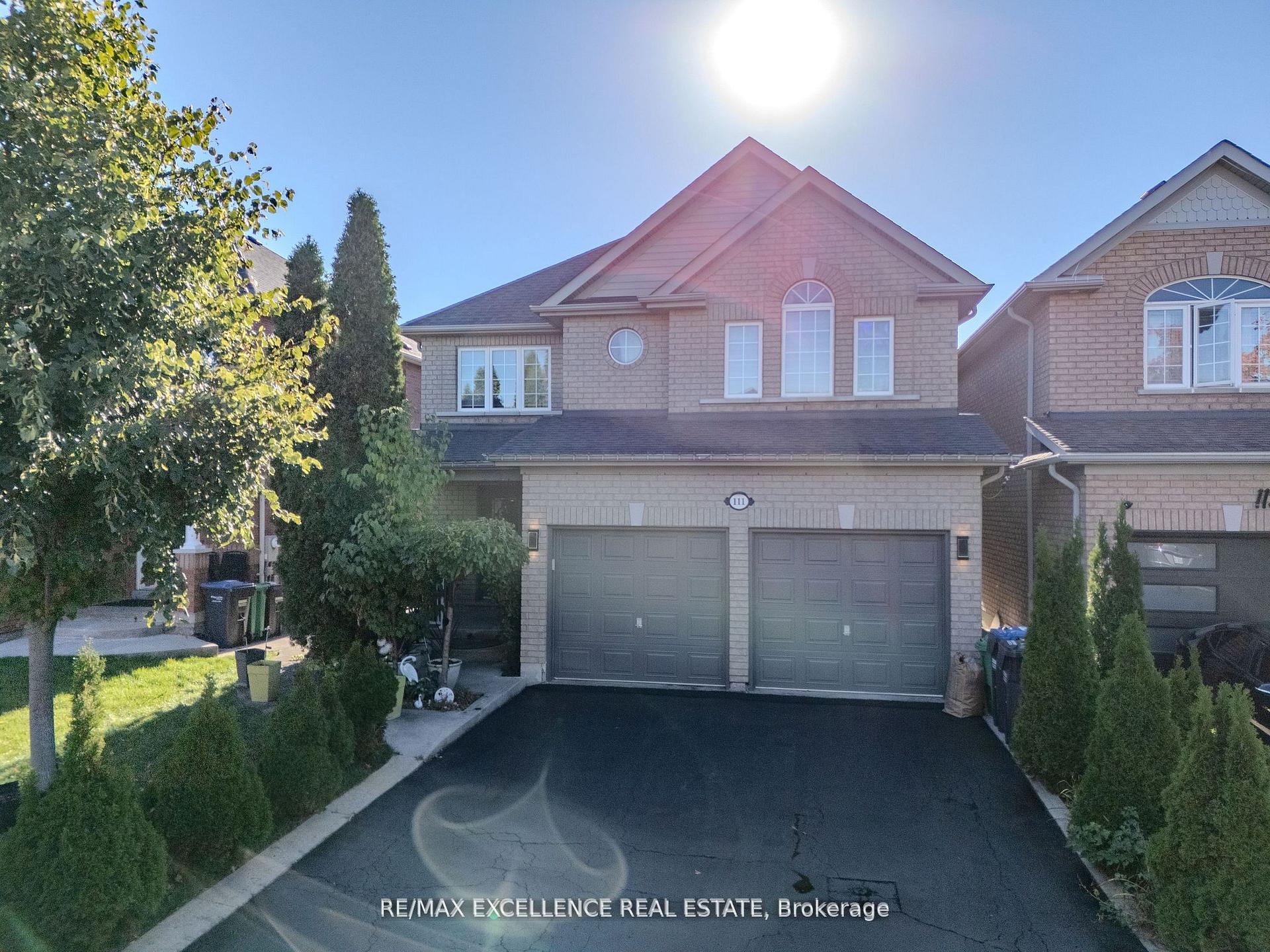 Photo 2 of 111 River Rock Crescent, Brampton, Fletcher's Meadow — HOMEH