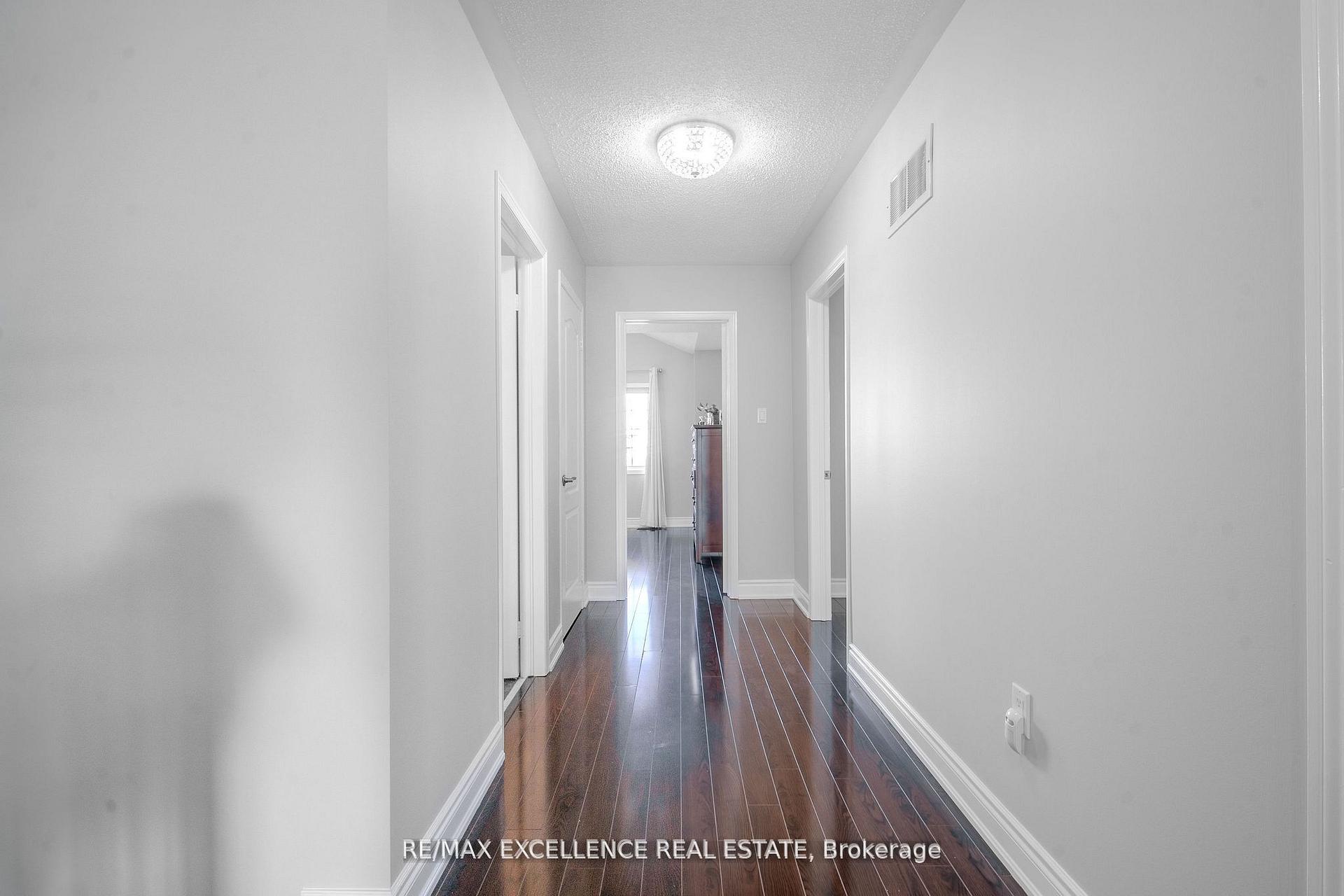 Photo 15 of 111 River Rock Crescent, Brampton, Fletcher's Meadow — HOMEH