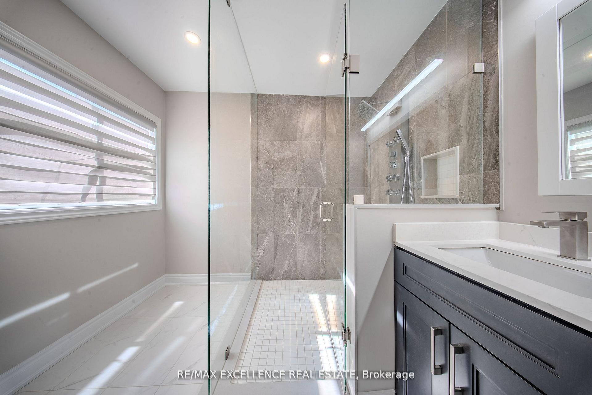 Photo 23 of 111 River Rock Crescent, Brampton, Fletcher's Meadow — HOMEH