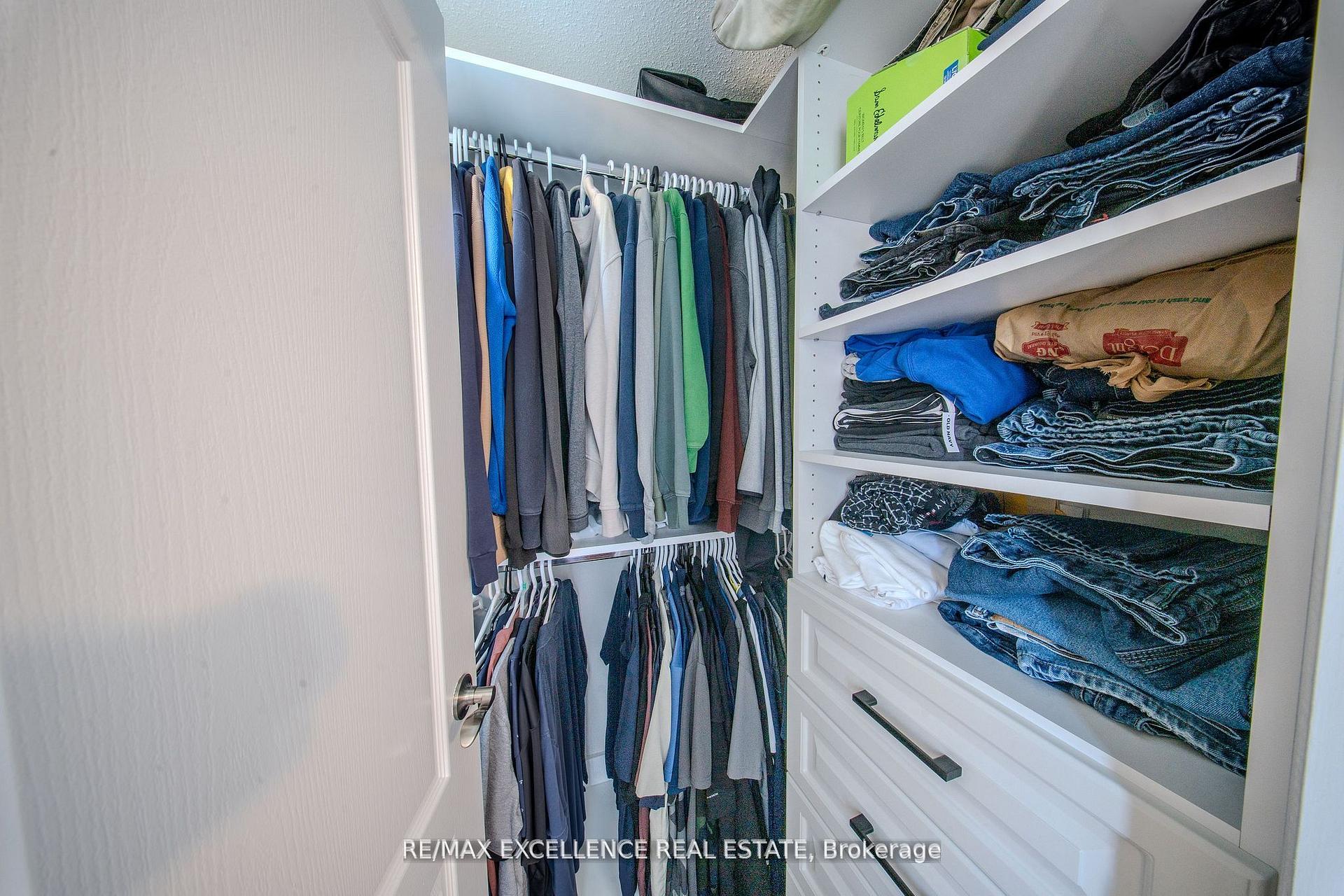 Photo 35 of 111 River Rock Crescent, Brampton, Fletcher's Meadow — HOMEH