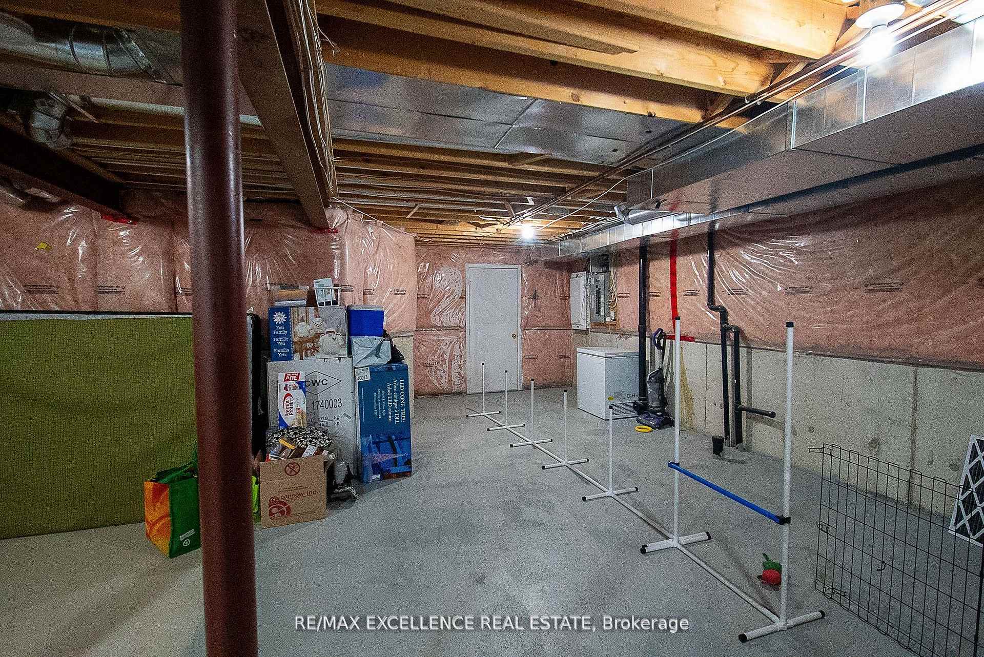 Photo 41 of 111 River Rock Crescent, Brampton, Fletcher's Meadow — HOMEH
