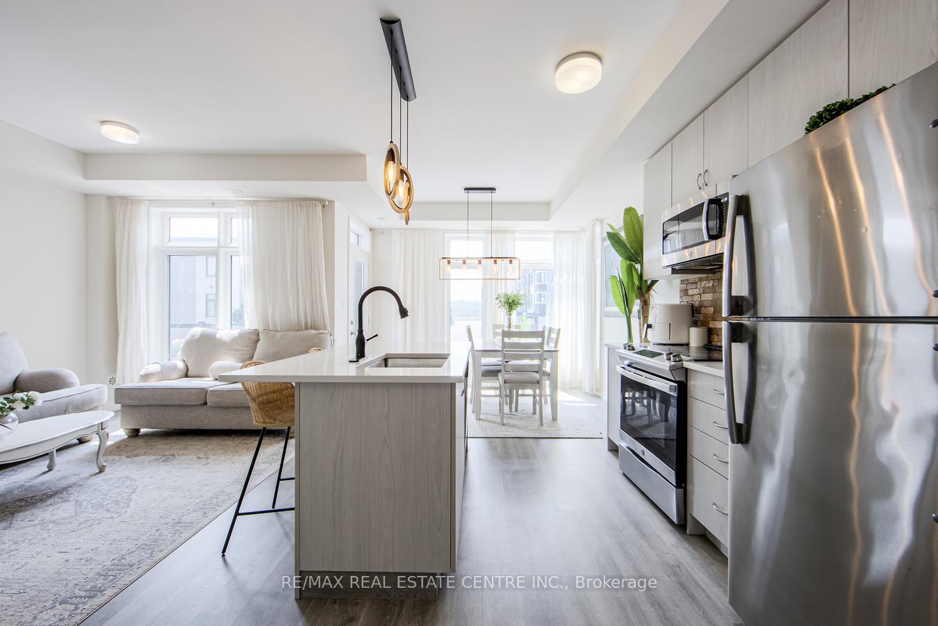 Photo 15 of Unit 220, 2550 Castlegate Crossing, Pickering, Duffin Heights — HOMEH