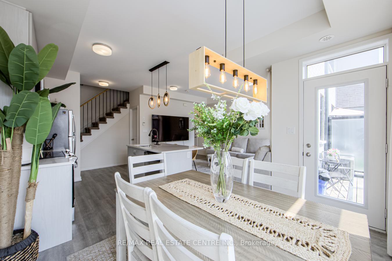 Photo 22 of Unit 220, 2550 Castlegate Crossing, Pickering, Duffin Heights — HOMEH