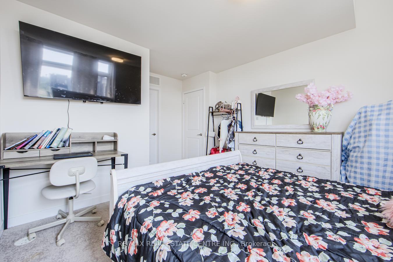 Photo 25 of Unit 220, 2550 Castlegate Crossing, Pickering, Duffin Heights — HOMEH