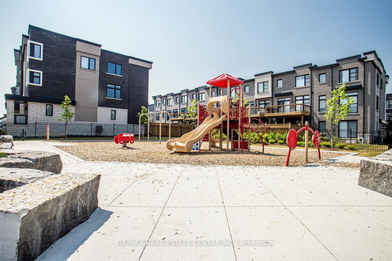 Photo 35 of Unit 220, 2550 Castlegate Crossing, Pickering, Duffin Heights — HOMEH