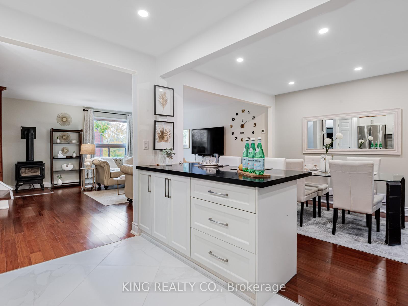 Photo 29 of Unit 2, 909 King Street W, Oshawa, Vanier — HOMEH