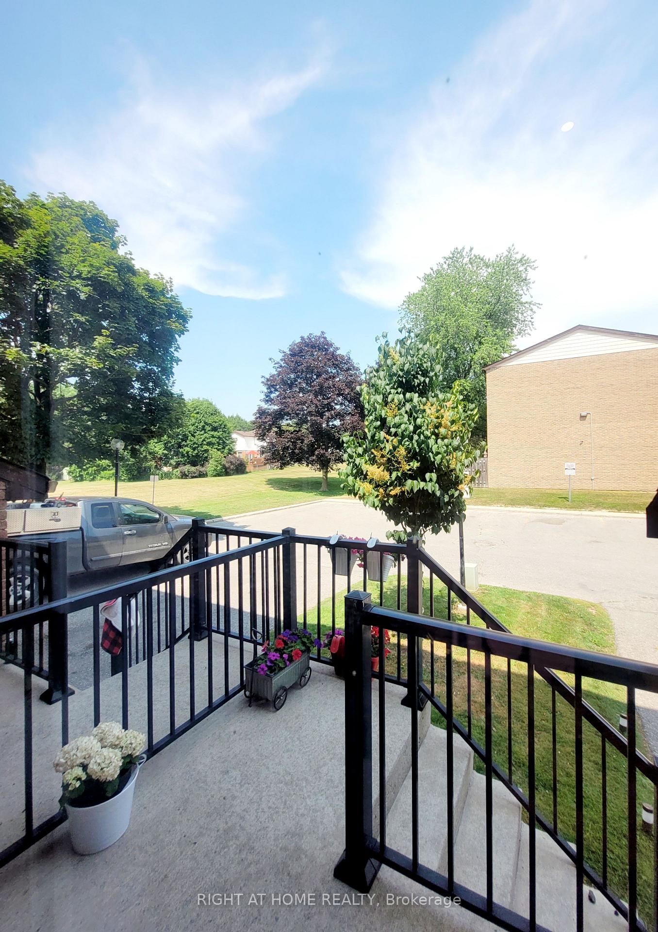 Photo 1 of Unit 7, 320 Blackthorn Street, Oshawa, Eastdale — HOMEH