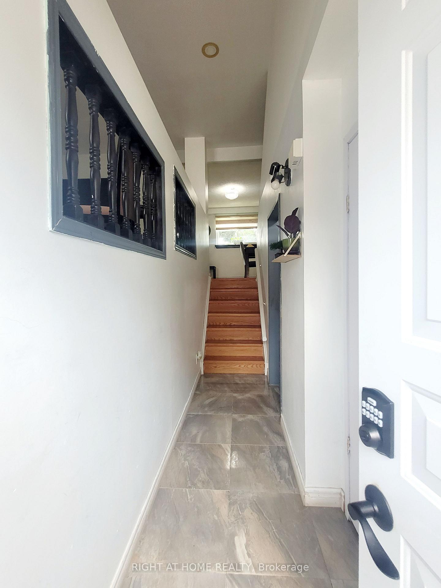 Photo 5 of Unit 7, 320 Blackthorn Street, Oshawa, Eastdale — HOMEH