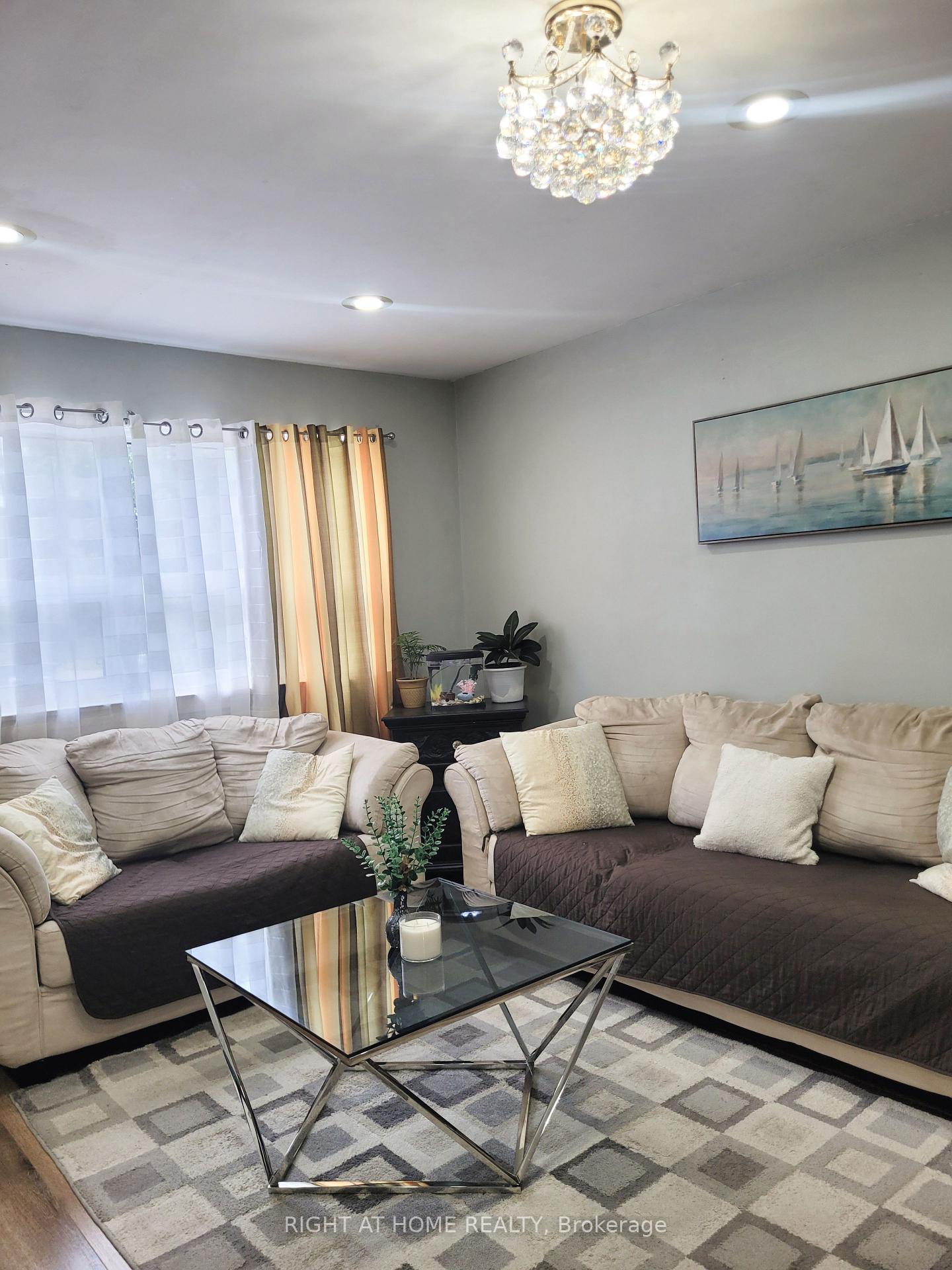 Photo 9 of Unit 7, 320 Blackthorn Street, Oshawa, Eastdale — HOMEH