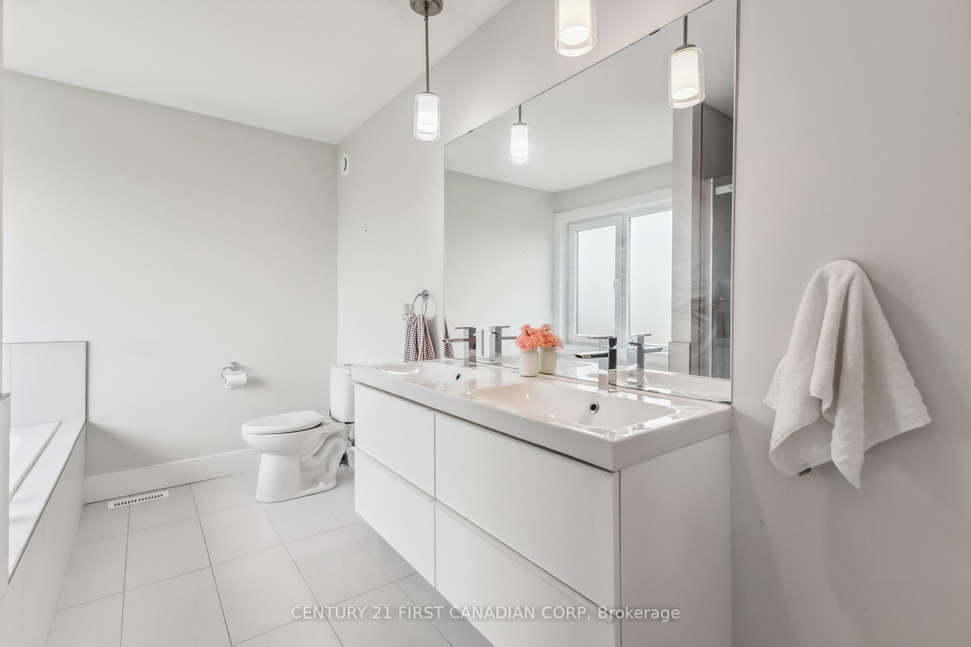 Photo 32 of Unit 67, 41 Earlscourt Terrace, Middlesex Centre, Kilworth — HOMEH