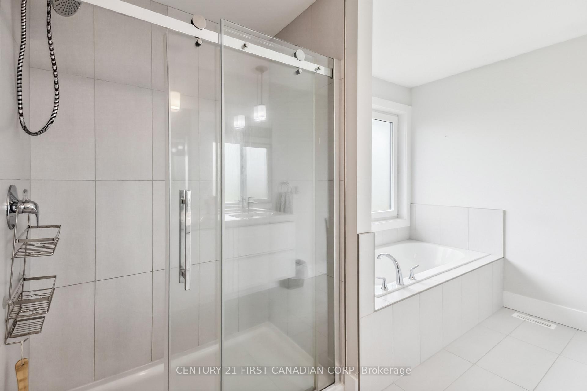 Photo 33 of Unit 67, 41 Earlscourt Terrace, Middlesex Centre, Kilworth — HOMEH