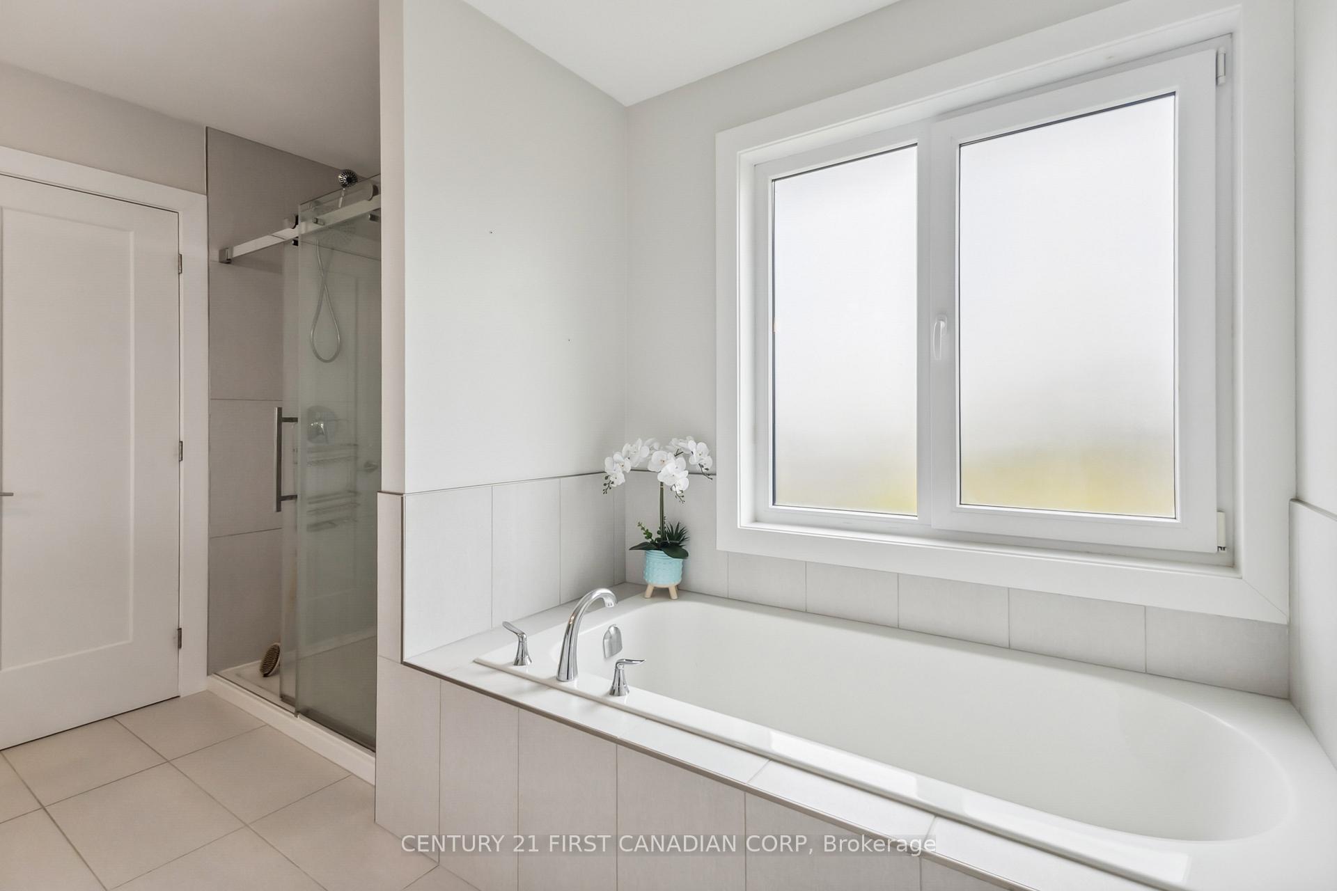 Photo 34 of Unit 67, 41 Earlscourt Terrace, Middlesex Centre, Kilworth — HOMEH