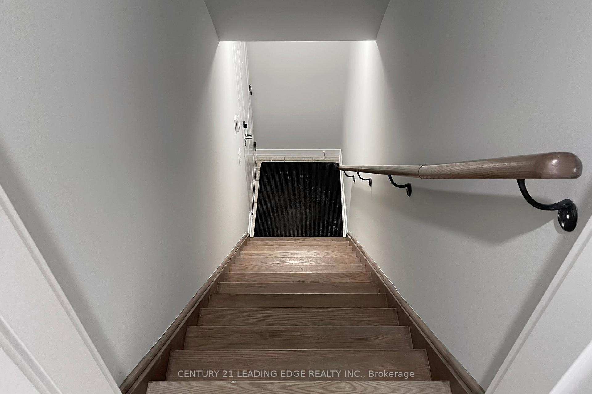 Photo 5 of Unit 107, 2 Dunsheath Way, Markham, Cornell — HOMEH