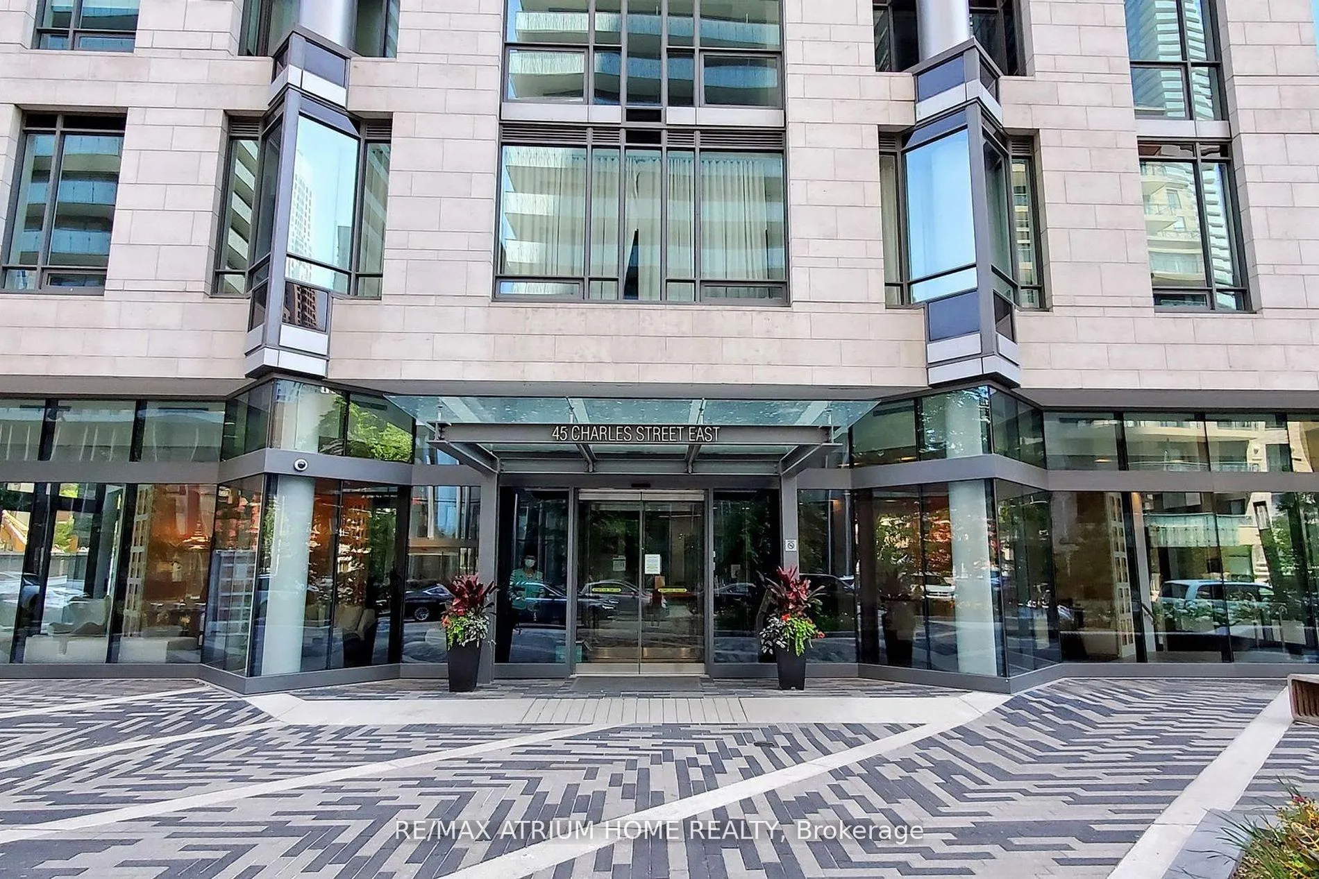 Photo 2 of Unit 1701, 45 Charles Street E, Toronto, Church-Yonge Corridor — HOMEH