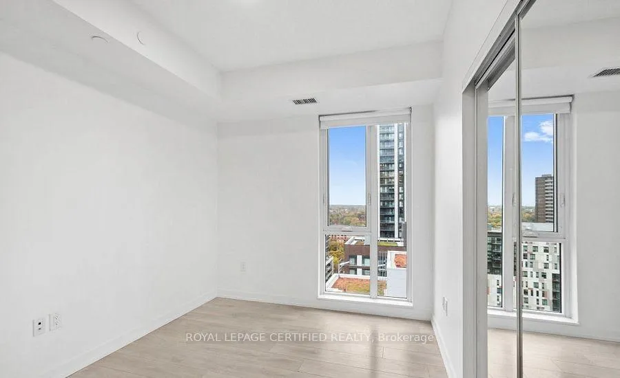 Photo 9 of Unit 1611, 225 Sumach Street, Toronto, Regent Park — HOMEH