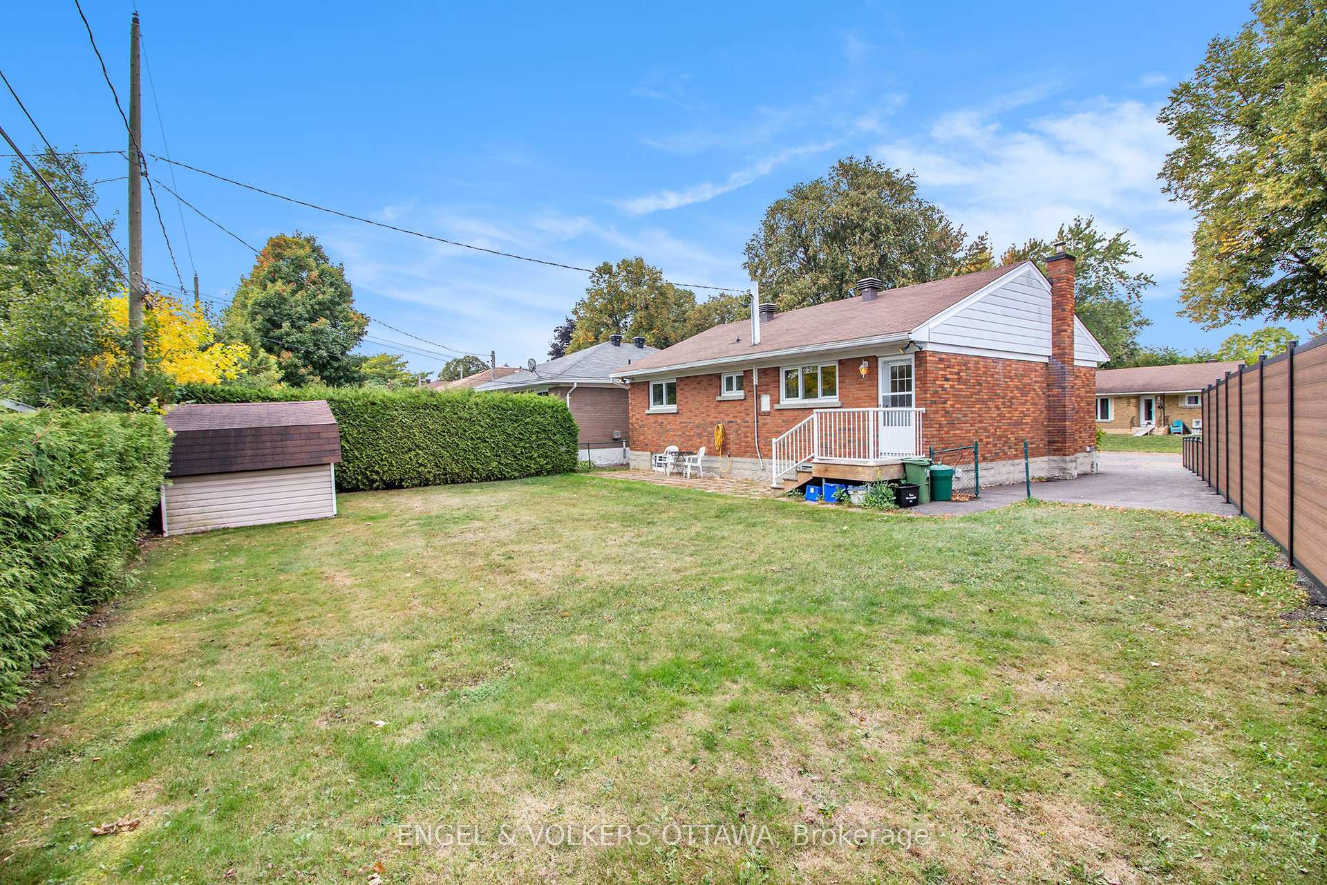 Photo 23 of 2061 Vincent Street, Ottawa, Elmvale Acres — HOMEH