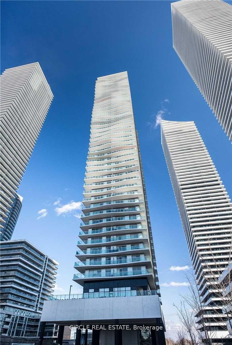Front of Unit 1806, 33 Shore Breeze Drive