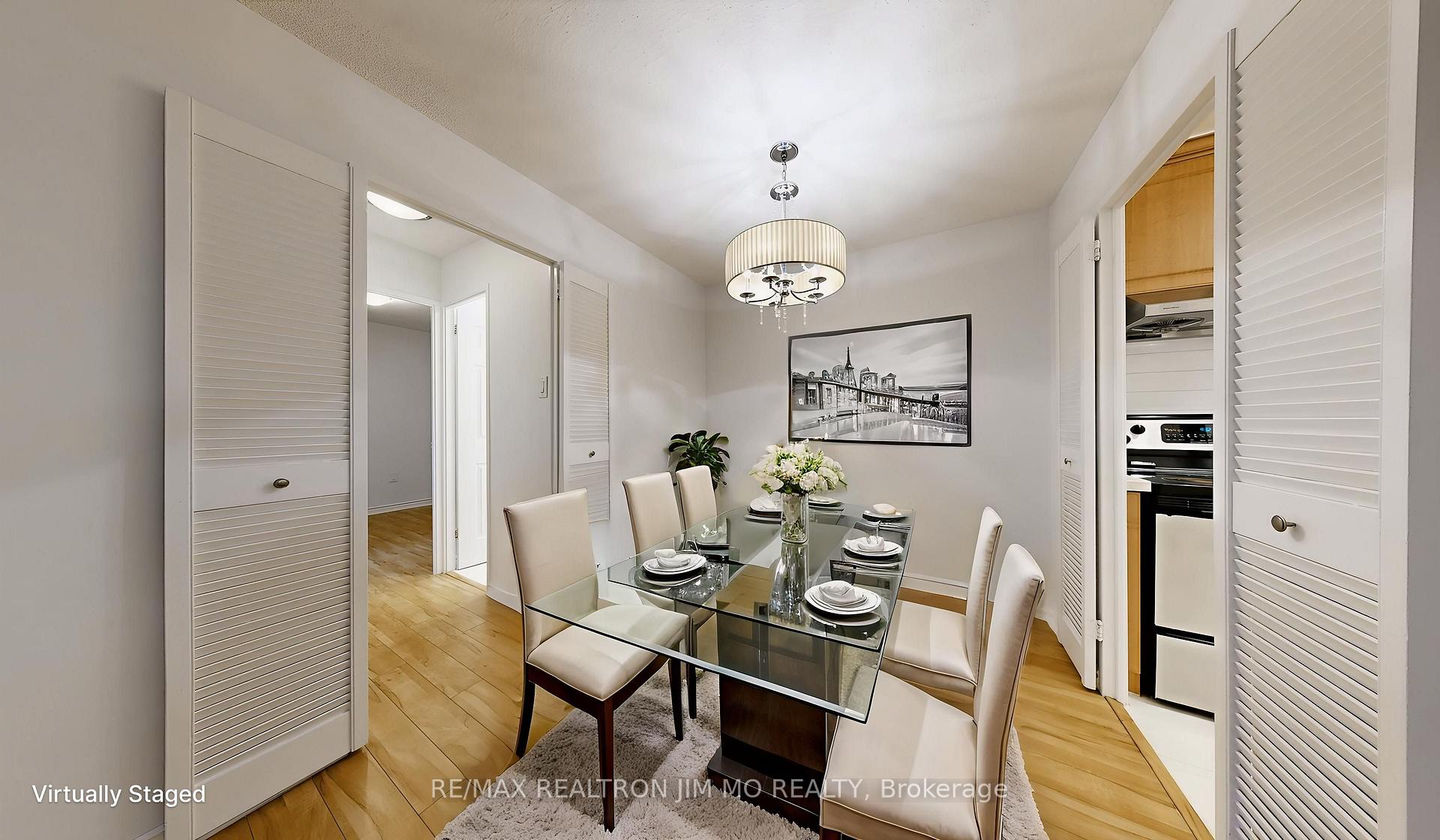 Photo 4 of Unit 332, 16 Elgin Street, Markham, Thornhill — HOMEH