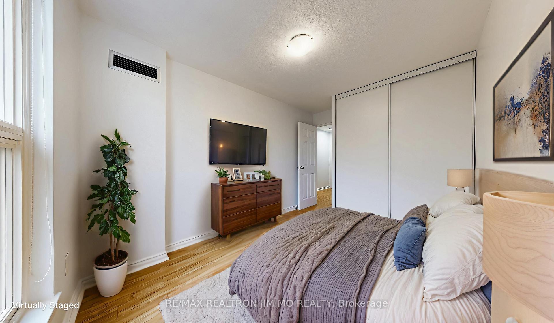 Photo 12 of Unit 332, 16 Elgin Street, Markham, Thornhill — HOMEH
