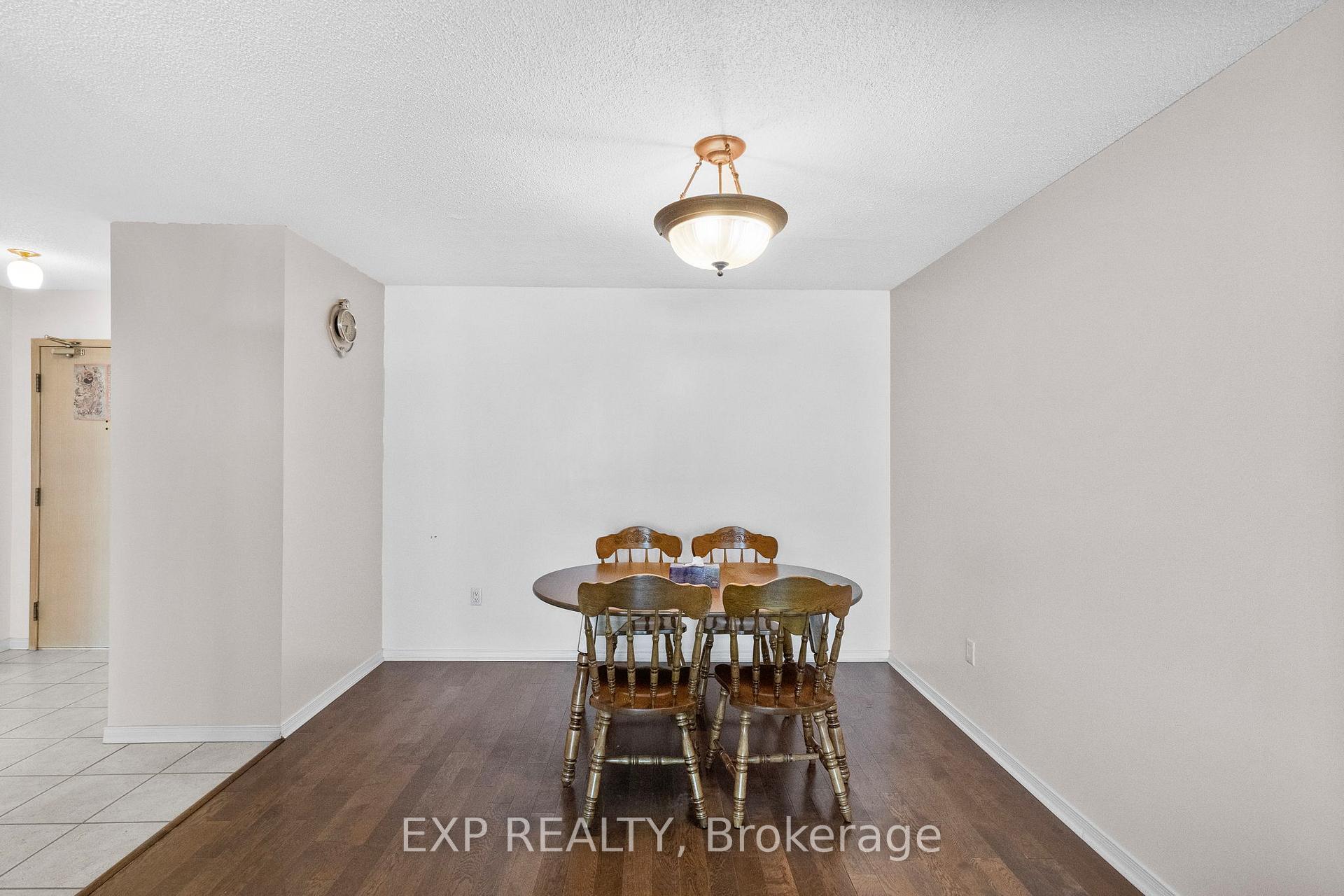 Photo 12 of Unit 1324, 7825 Bayview Avenue, Markham, Aileen-Willowbrook — HOMEH
