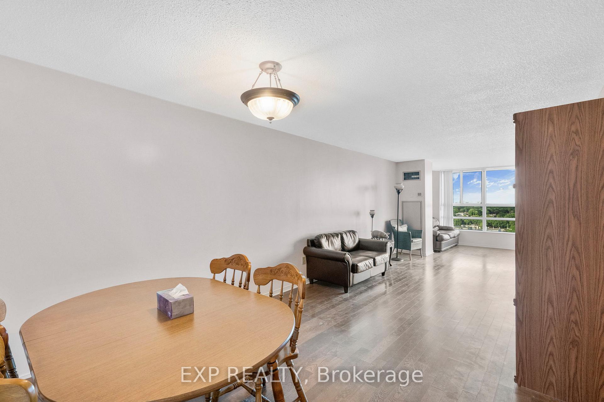 Photo 14 of Unit 1324, 7825 Bayview Avenue, Markham, Aileen-Willowbrook — HOMEH