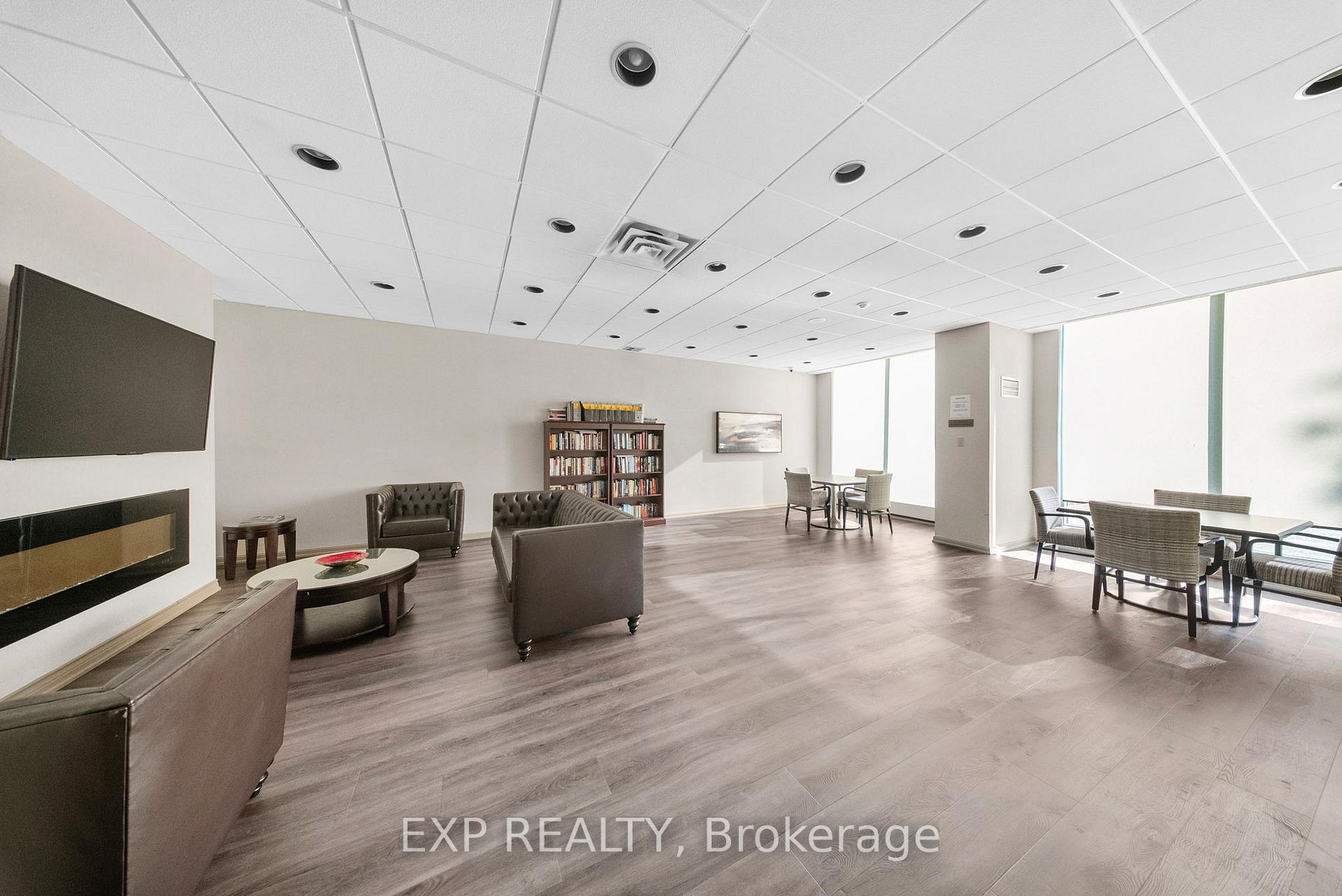 Photo 42 of Unit 1324, 7825 Bayview Avenue, Markham, Aileen-Willowbrook — HOMEH
