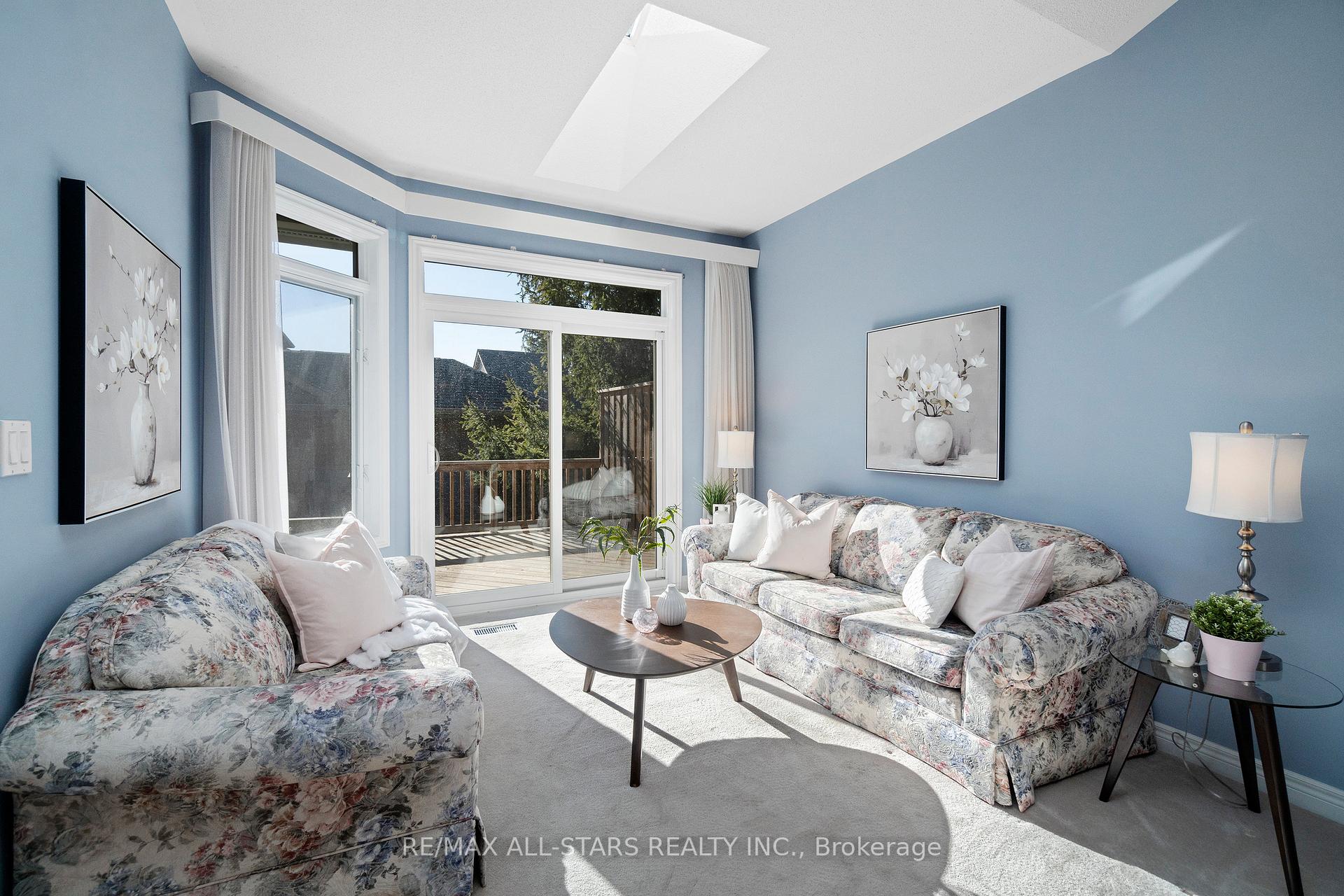 Photo 5 of 81 Celebrity Greens Way, Markham, Greensborough — HOMEH