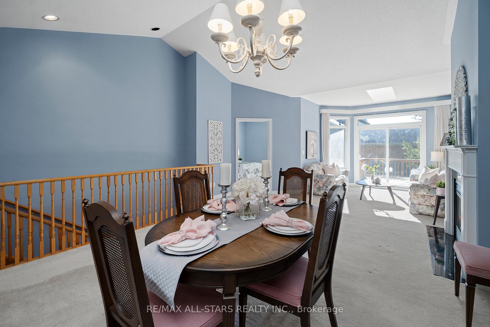 Photo 11 of 81 Celebrity Greens Way, Markham, Greensborough — HOMEH