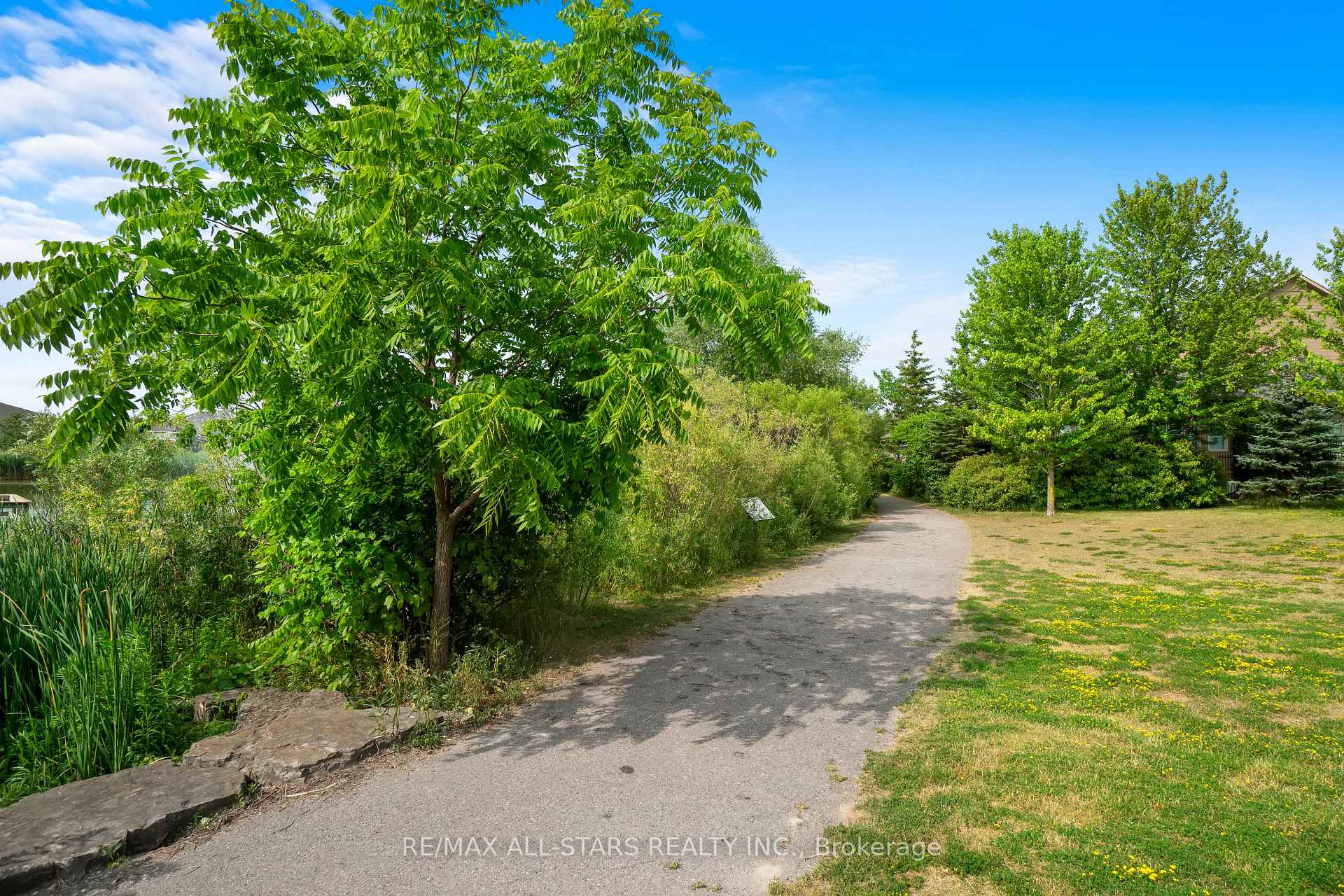 Photo 47 of 81 Celebrity Greens Way, Markham, Greensborough — HOMEH