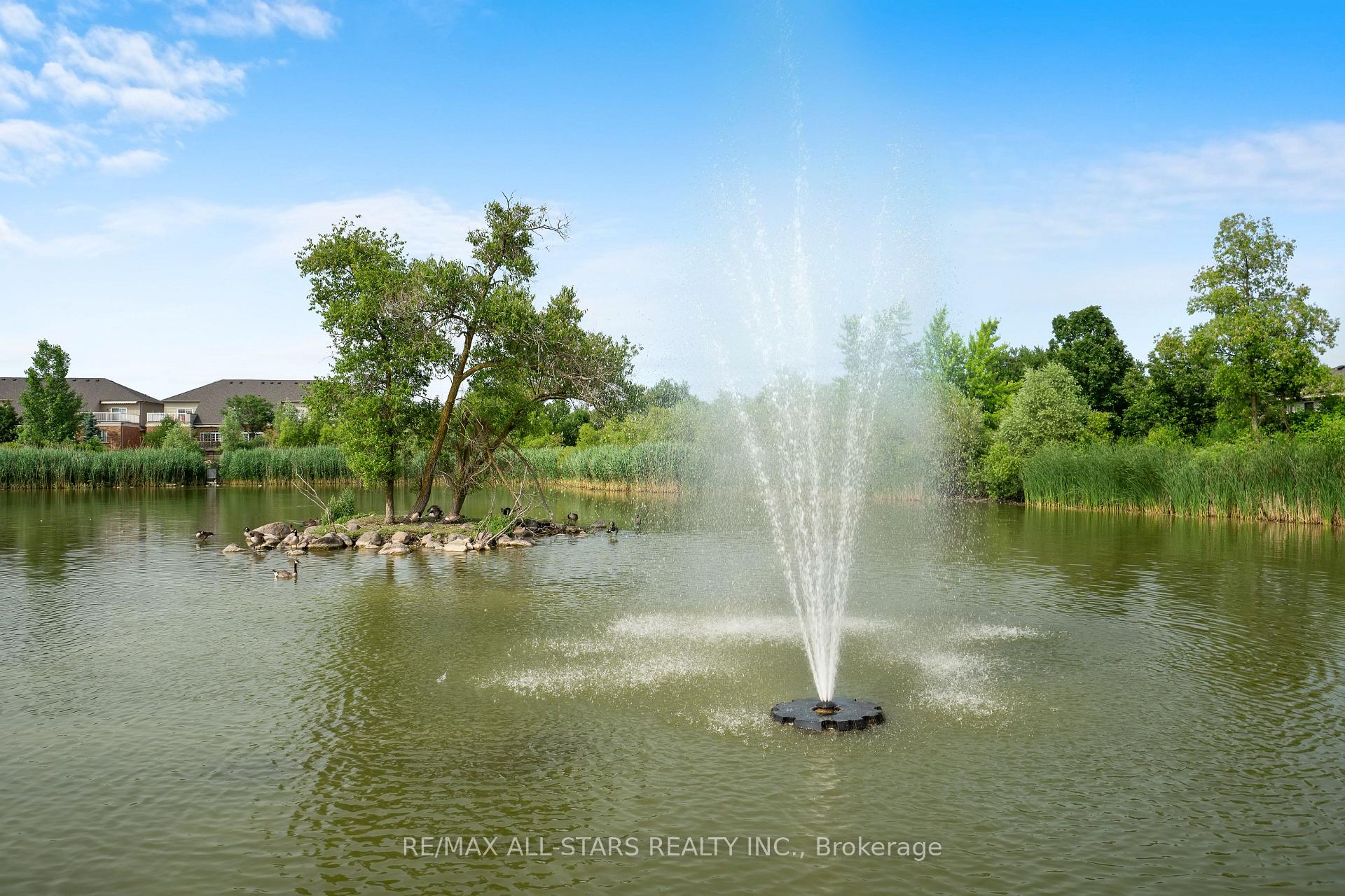 Photo 49 of 81 Celebrity Greens Way, Markham, Greensborough — HOMEH