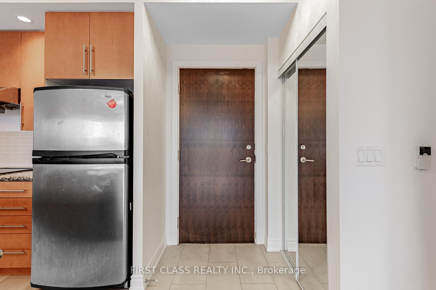 Photo 2 of Unit 1685, 23 Cox Boulevard, Markham, Unionville — HOMEH