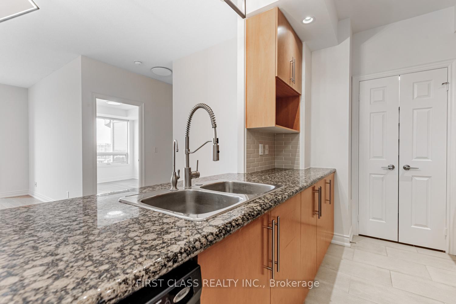 Photo 6 of Unit 1685, 23 Cox Boulevard, Markham, Unionville — HOMEH