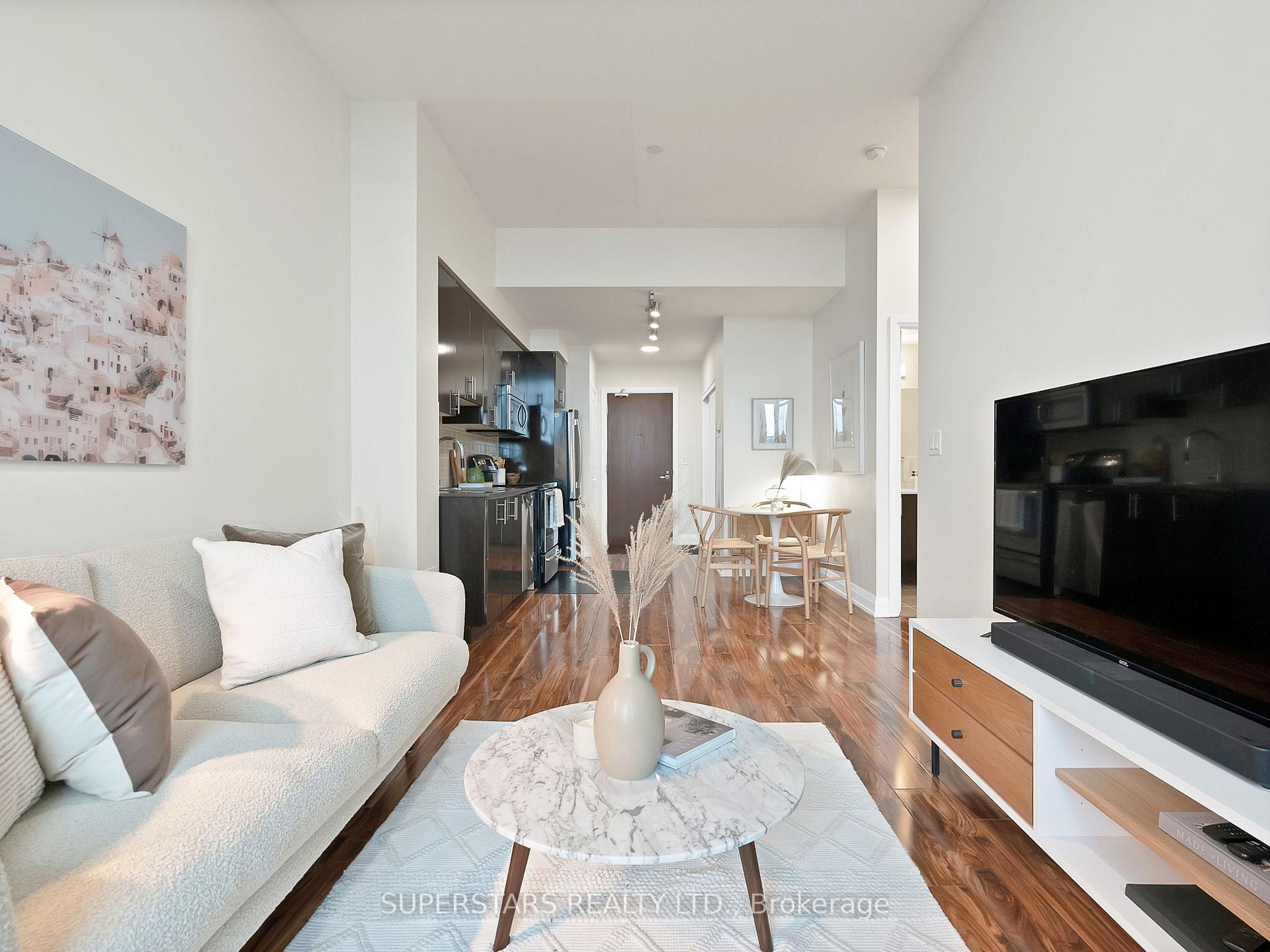 Front of Unit 303, 7171 Yonge Street