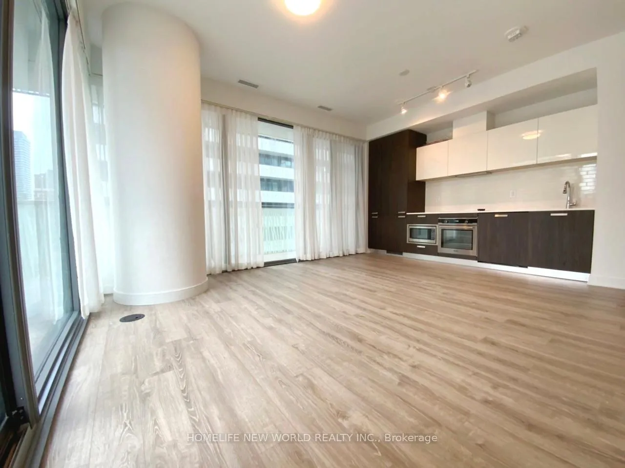 Photo 6 of Unit 905, 50 Charles Street E, Toronto, Church-Yonge Corridor — HOMEH