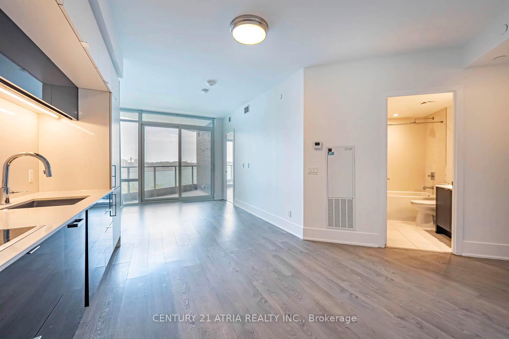 Photo 3 of Unit 505, 1 Edgewater Drive, Toronto, Waterfront Communities — HOMEH