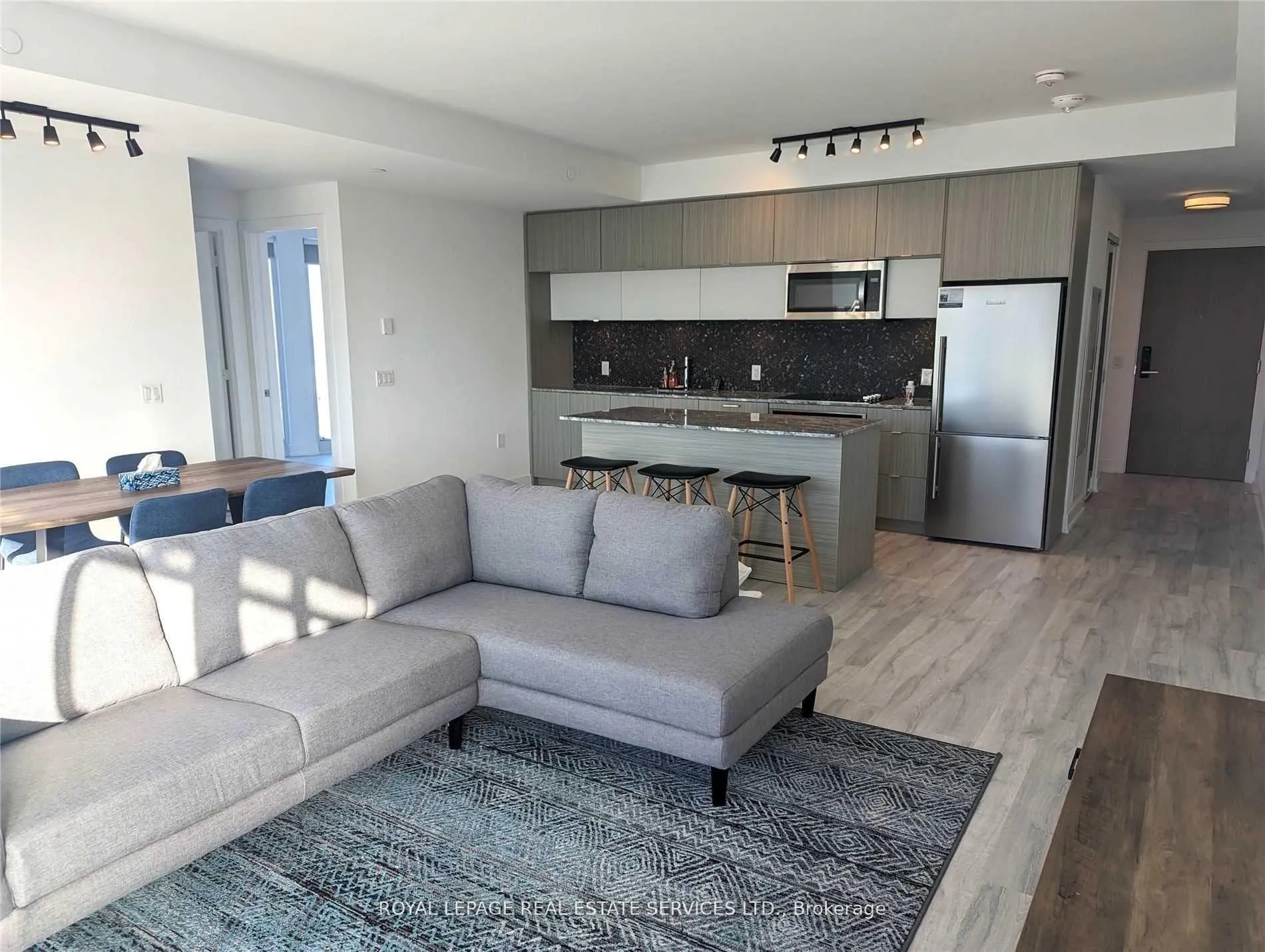 Photo 2 of Unit 2502, 575 Bloor Street E, Toronto, North St. James Town — HOMEH
